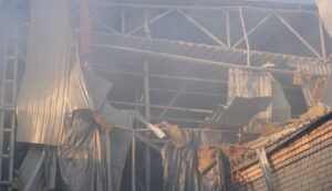 Взрывы в Запорожье утром: враг ударил по складам, — ФОТО, ВИДЕО