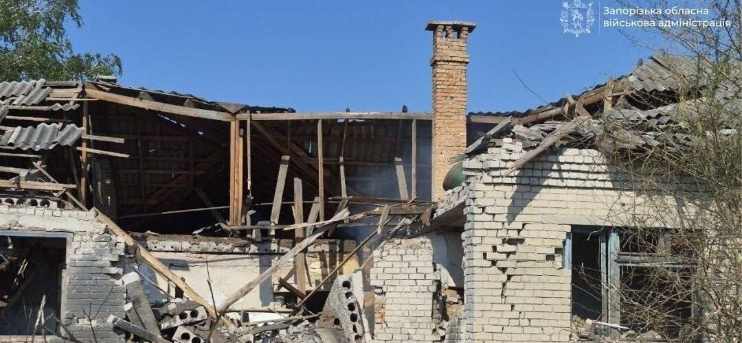 Погибшая и пострадавшие, 36 сообщений о повреждениях: в субботу войска РФ ударили по 47 городам и селам Запорожской области