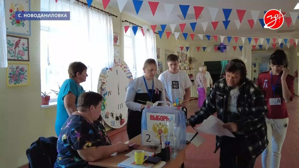 Псевдовибори на окупованій частині Запорізької області, у селі Новоданилівка Мелітопольського району дострокове голосування проводили під час обходу будинків місцевих жителів.