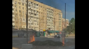 Утренние взрывы в Запорожье: в результате атаки РФ повреждены автобус и автомобиль, — ВИДЕО