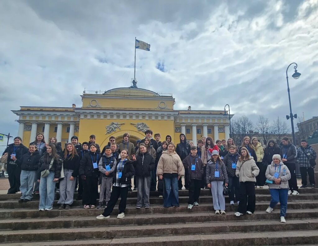 До Санкт-Петербурга в межах програми «Культурная карта 4+85» відправили 45 дітей із Запорізької області.

