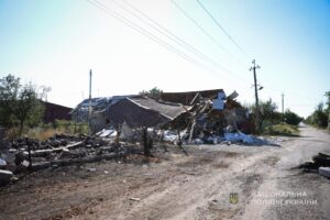 Били по частным домам и авто: последствия российских ударов по Запорожской области 4 сентября, — ФОТО
