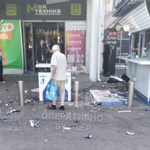 Враг продолжает атаковать жилые районы Запорожья БпЛА: ранены по меньшей мере семь человека