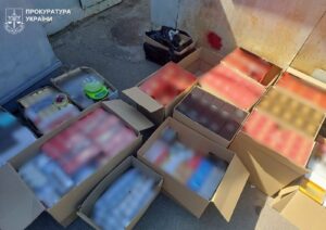 Миллионные обороты на подакцизных табачных изделиях: обвиняются трое жителей Запорожья, — ФОТО