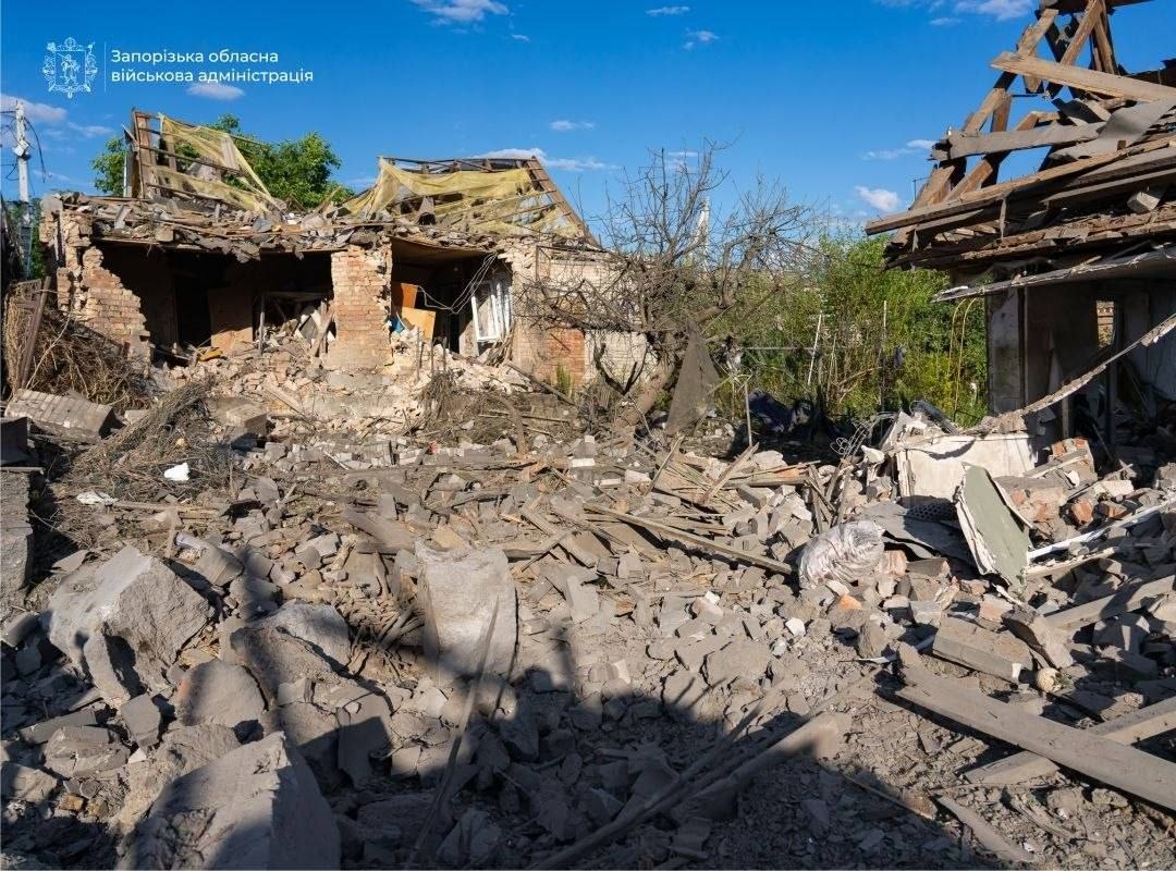 Ранены пять человек, в том числе дети: враг нанес 896 ударов по Запорожской области