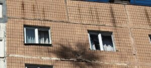 Взрывы в Южном микрорайоне Запорожья: от удара повреждены окна многоэтажного дома, — ФОТО