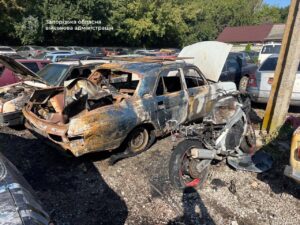Поранено людину: з самого ранку ворог атакує Запоріжжя дронами, — ФОТО, ВІДЕО
