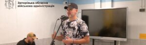 Спілкування та пісні під гітару: до запорізької «підземної» школи завітав співак Арсен Мірзоян, — ФОТО, ВІДЕО