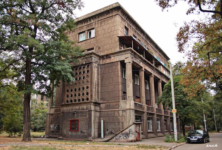 Будинки-пропілеї в Запоріжжі: історія архітектури Соцміста